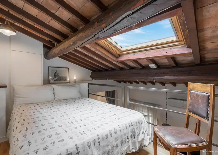 Florence Star Apartment